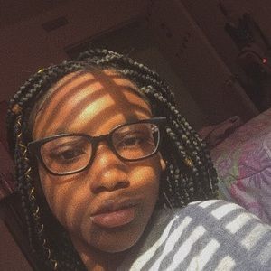 Meet your Posher, Carliyah